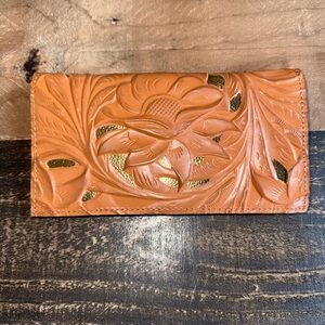 Patricia Nash Cognac Evelyn Leather Wallet